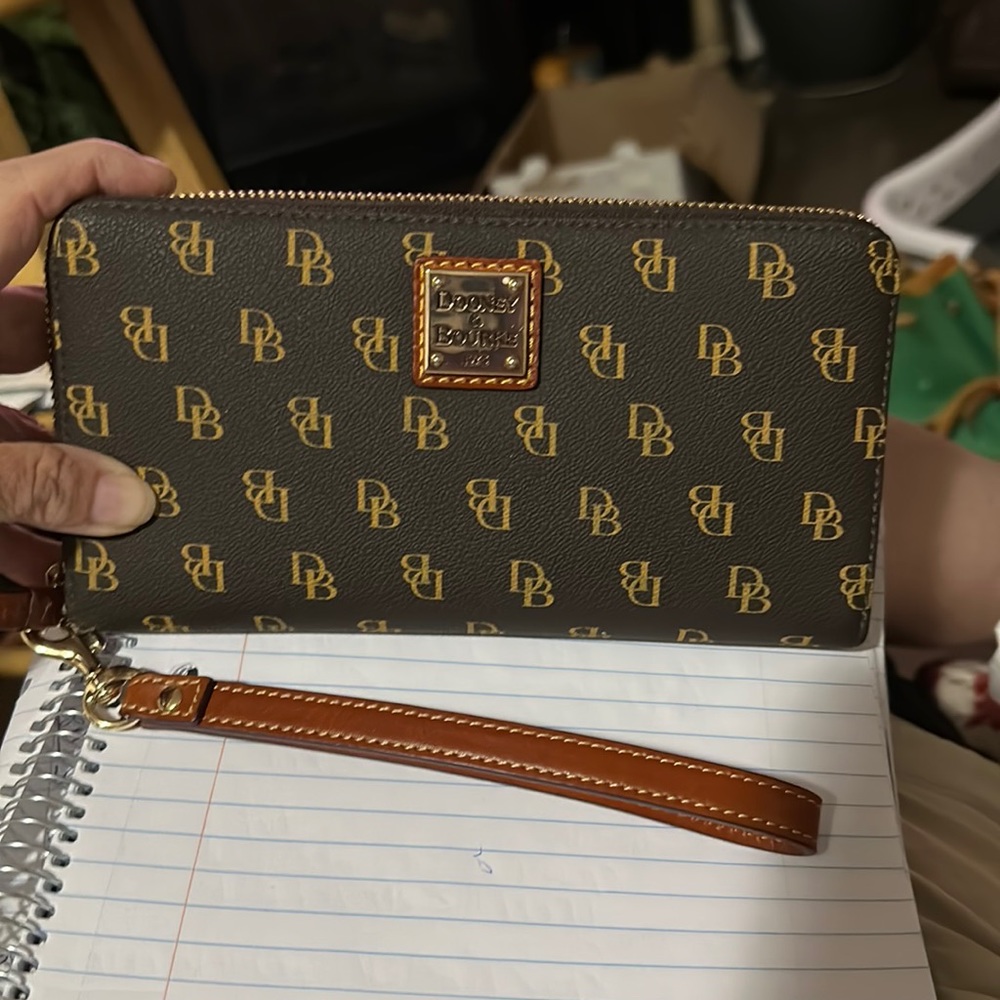 Dooney & Bourke Gretta Large zip around wristlet wallet.